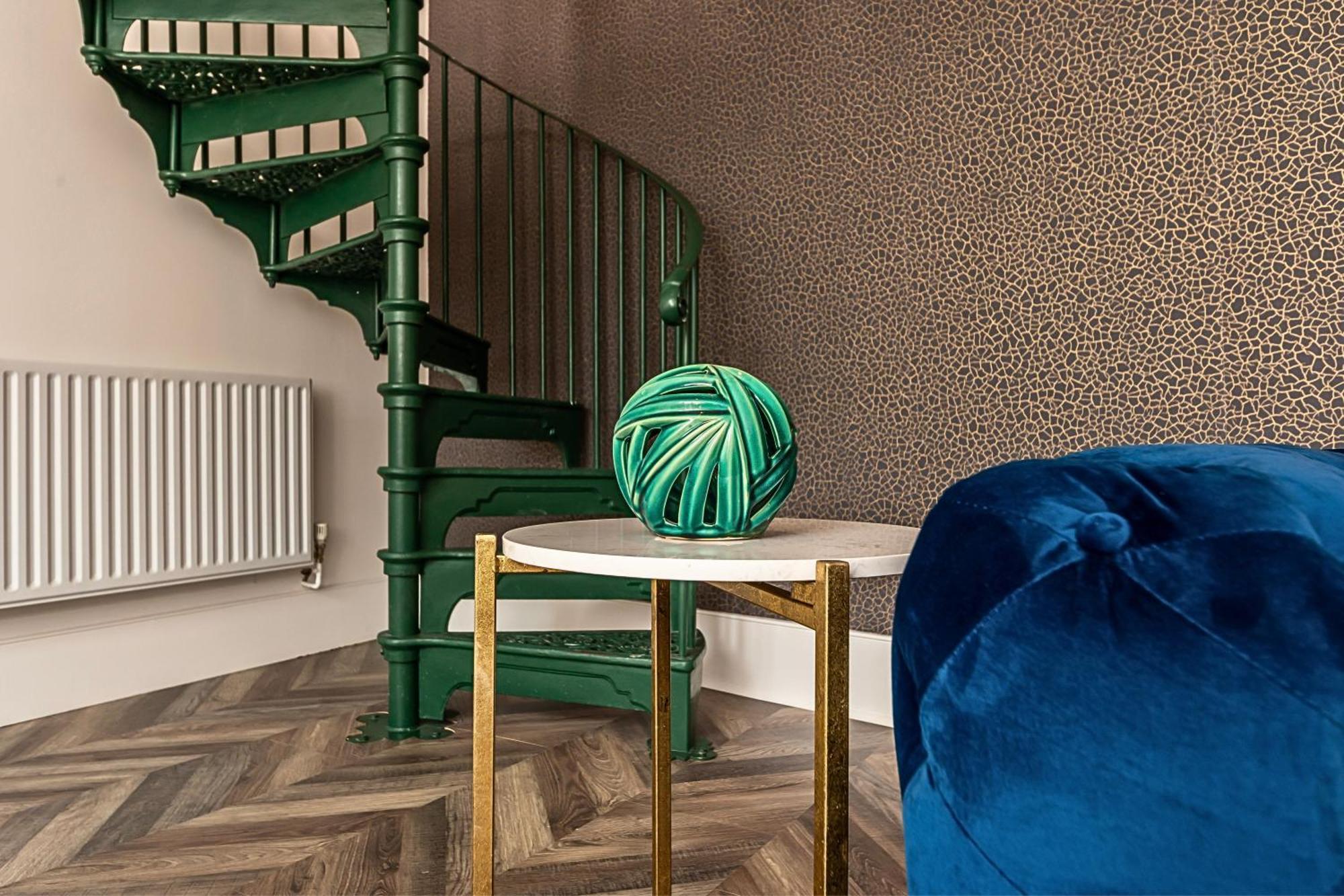 The Secret Kensington Garden Mews-2 Bedroom Full House-2 Train Lines- Spacious-Kings Road- Harrods -Chelsea Stadium-Private Small Patio Londen Buitenkant foto
