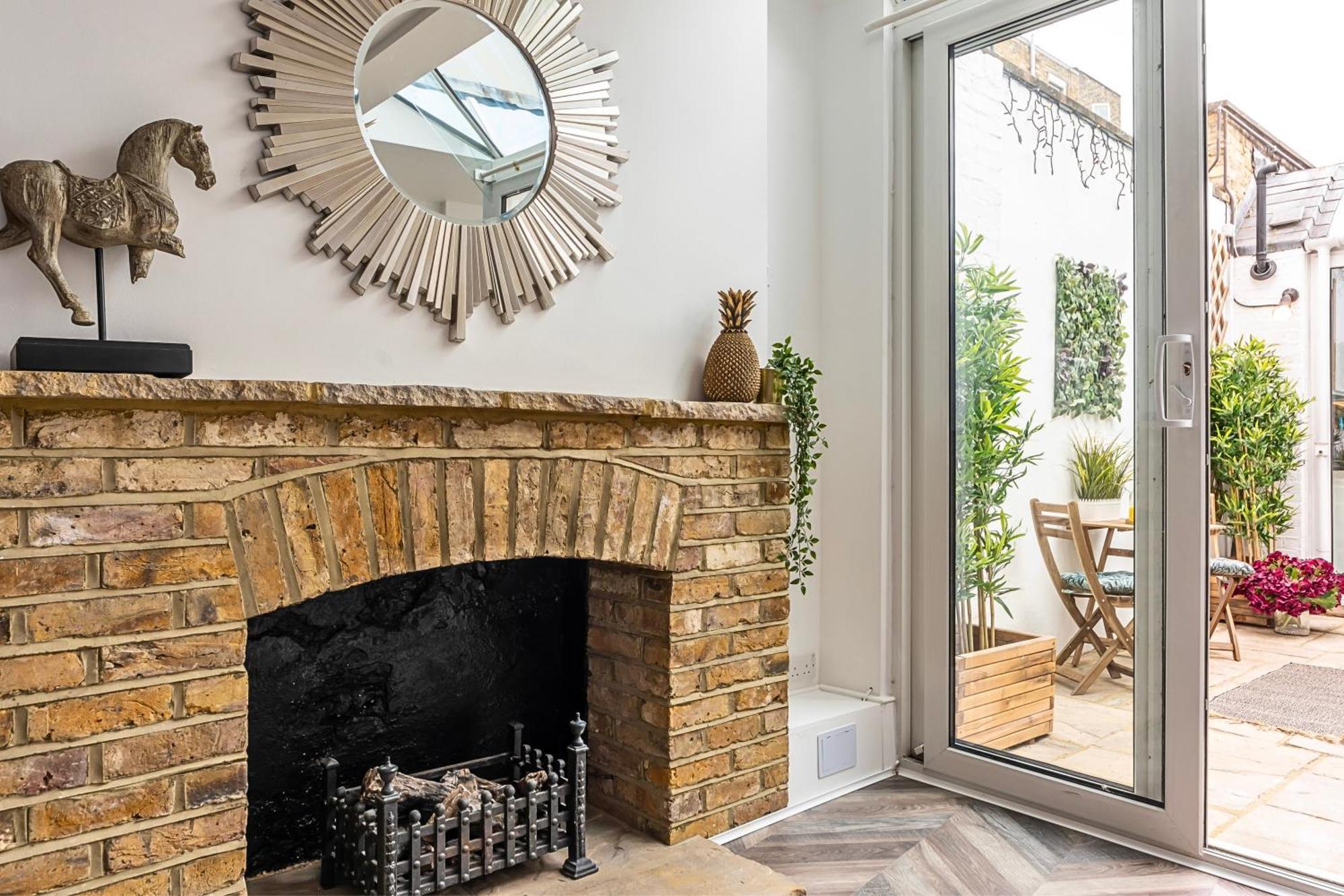 The Secret Kensington Garden Mews-2 Bedroom Full House-2 Train Lines- Spacious-Kings Road- Harrods -Chelsea Stadium-Private Small Patio Londen Buitenkant foto