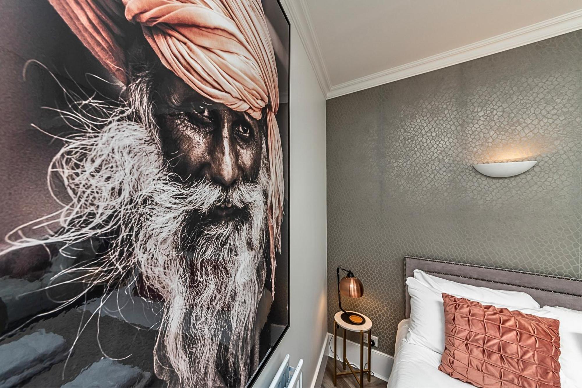 The Secret Kensington Garden Mews-2 Bedroom Full House-2 Train Lines- Spacious-Kings Road- Harrods -Chelsea Stadium-Private Small Patio Londen Buitenkant foto