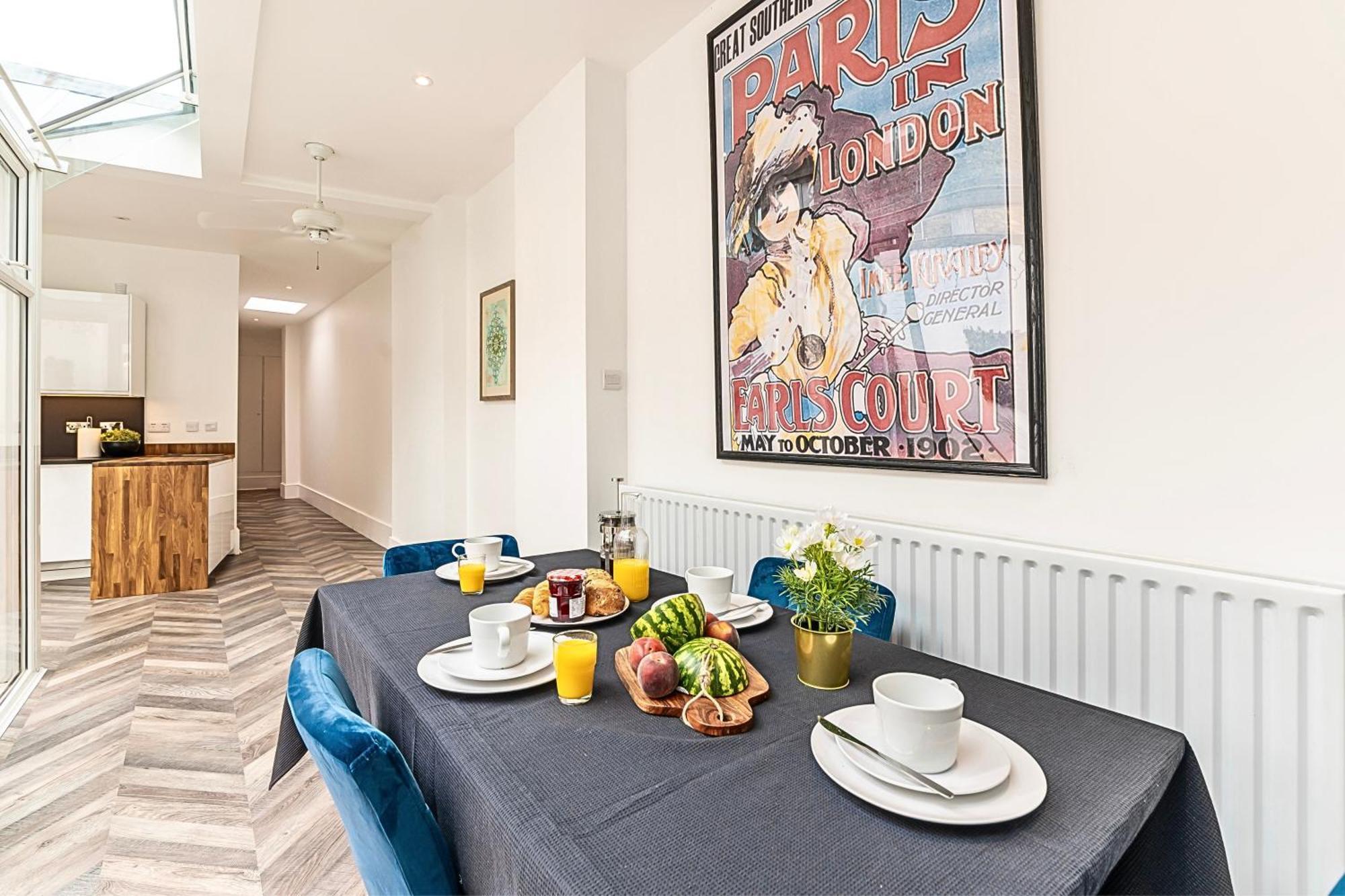 The Secret Kensington Garden Mews-2 Bedroom Full House-2 Train Lines- Spacious-Kings Road- Harrods -Chelsea Stadium-Private Small Patio Londen Buitenkant foto